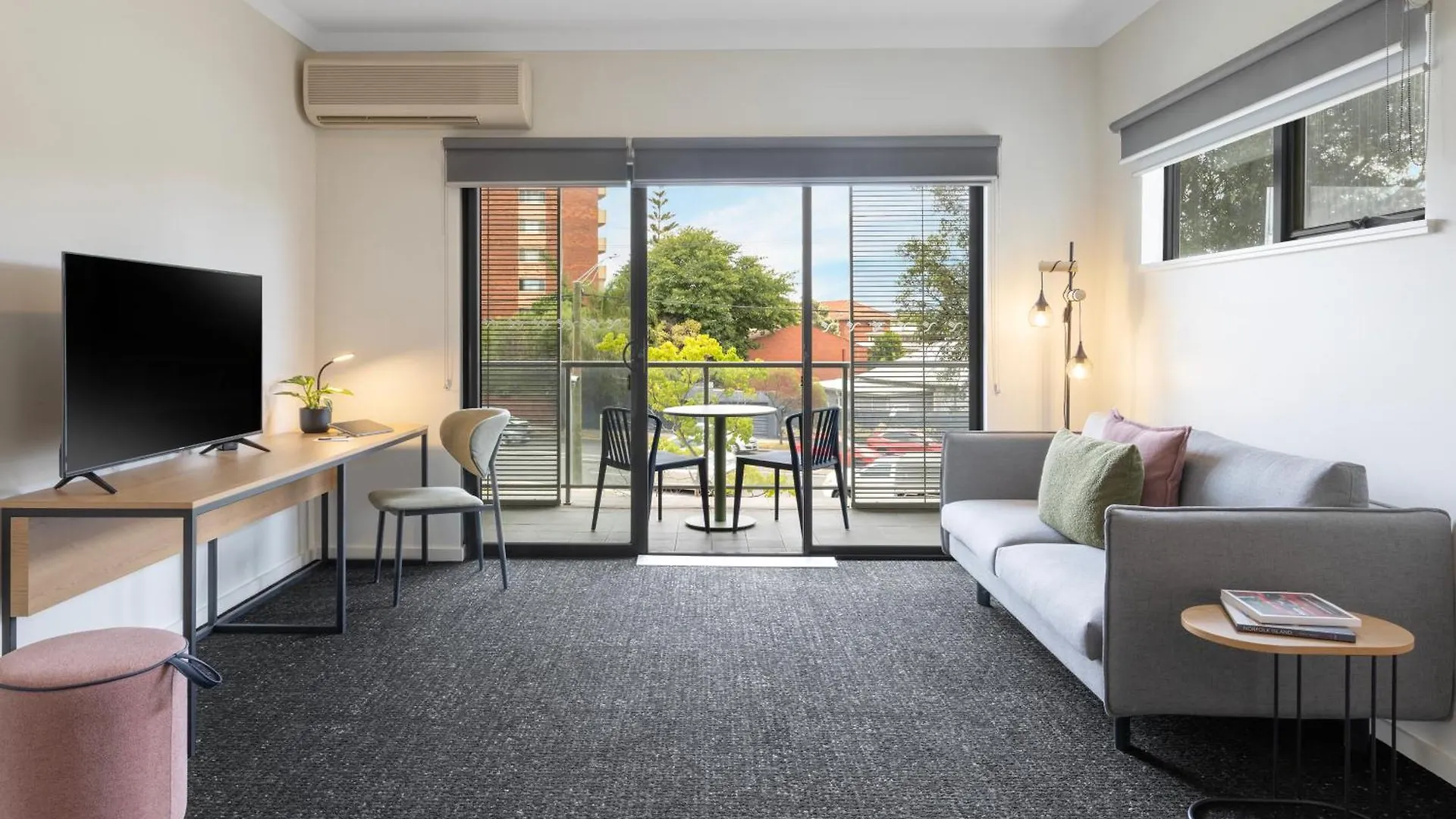 ****  Quest On Rheola Aparthotel Perth Australia