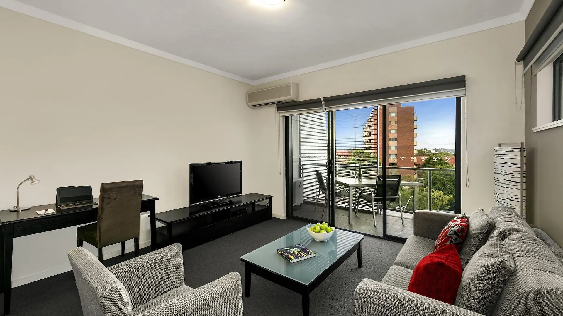 Quest On Rheola Aparthotel Perth